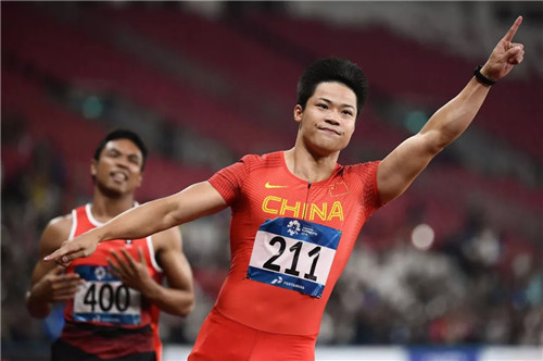 亞運會“百米飛人”大戰(zhàn)，蘇炳添9秒92奪冠！