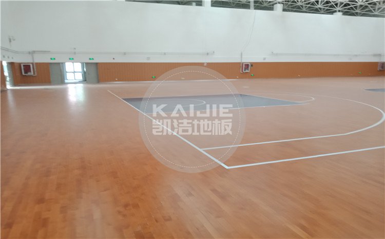 山東鄒城*一中學(xué)孟子湖校區(qū)學(xué)校體育館木地板項目——凱潔體育地板