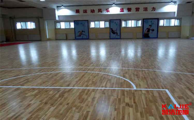 大型運(yùn)動(dòng)實(shí)木地板是多少錢