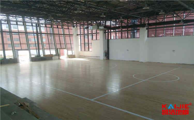 國內(nèi)體育場木地板一般多少錢
