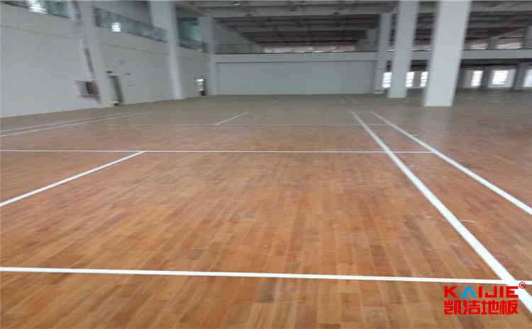 劇院舞臺(tái)木地板怎么防潮