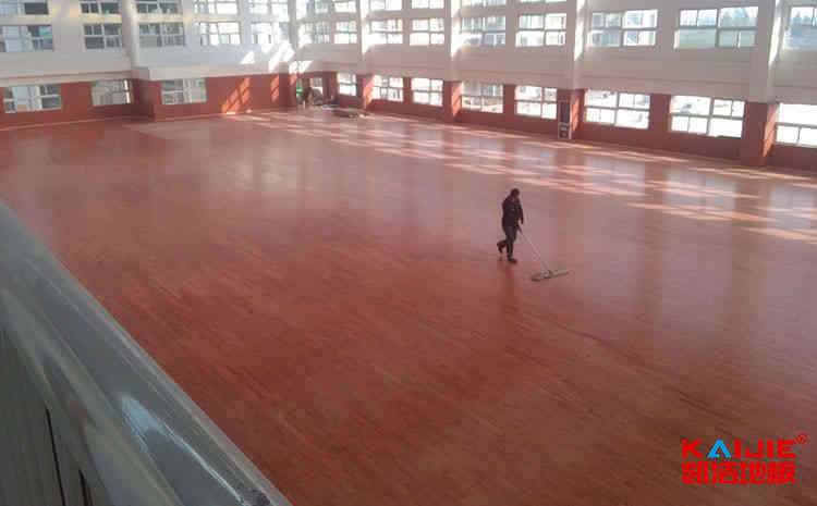 楓樺木體育場館木地板廠家批發(fā)